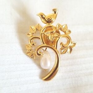 Gold Pearl Partridge Pear Tree Brooch